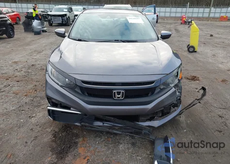 2019 Honda Civic Lx z USA, uszkodzony, nr VIN 19XFC2F67KE000418